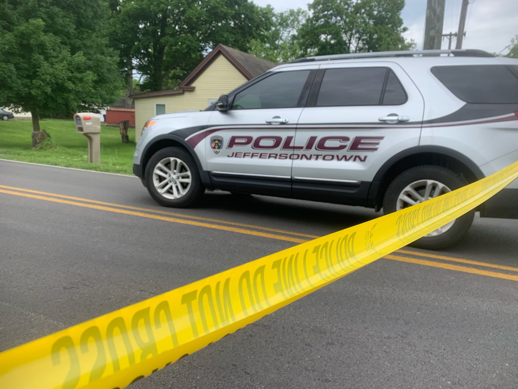 LMPD SHOOTING - WATTERSON TRAIL AND RUCKRIEGEL 5-15-19 2.jpg